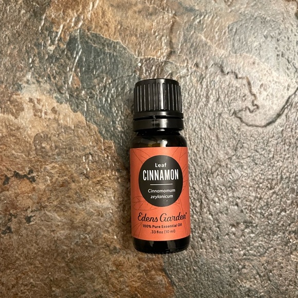 Eden’s Garden cinnamon leaf essential oil - Picture 1 of 3